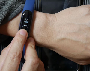 xiaomi_miband_3_0016_レイヤー 10